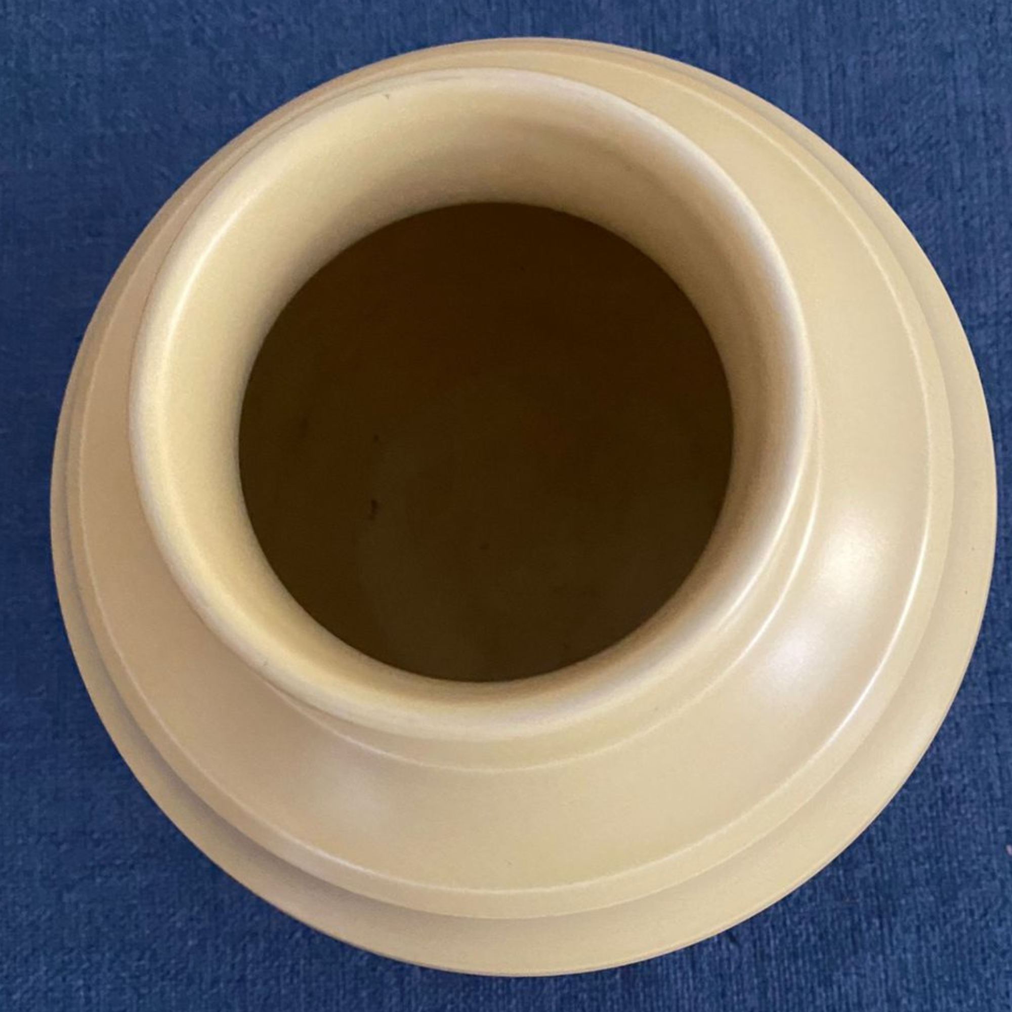 Original Wedgwood Keith Murray Art Deco vase - circa 1930