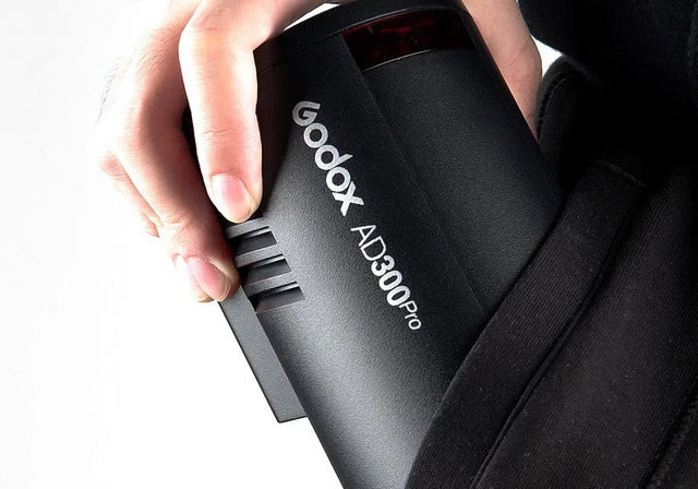 godox-ad300pro-300ws-battery-strobe-flash-camerastuff-online-shop-south-africa-3-414.jpg
